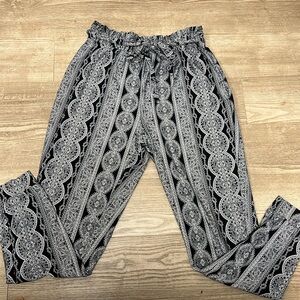 Womens size L black and white dressy boho joggers